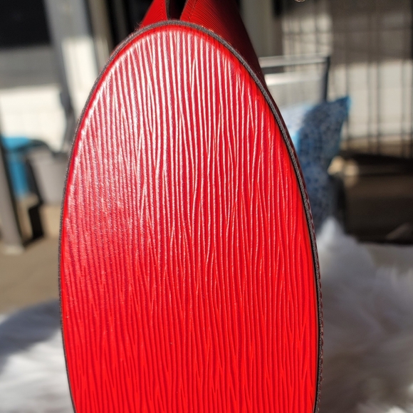 EUC Louis Vuitton St Jacque - Picture 6 of 12